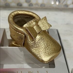 Freshly Picked Gold Bow Moccasins
